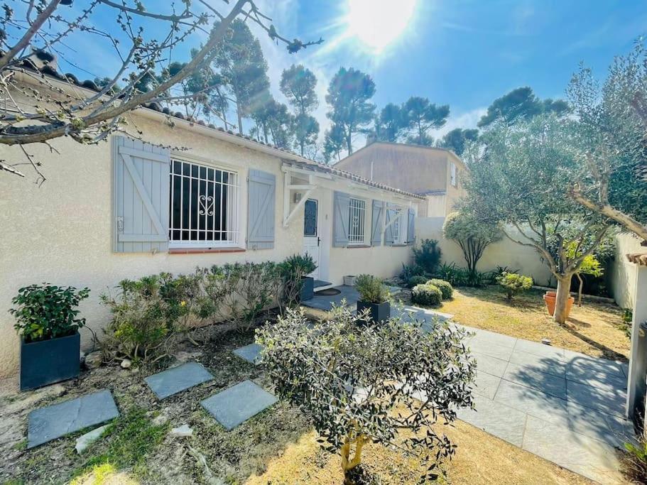 Confort Jacuzzi Barbecue Clim Parking Villa *
