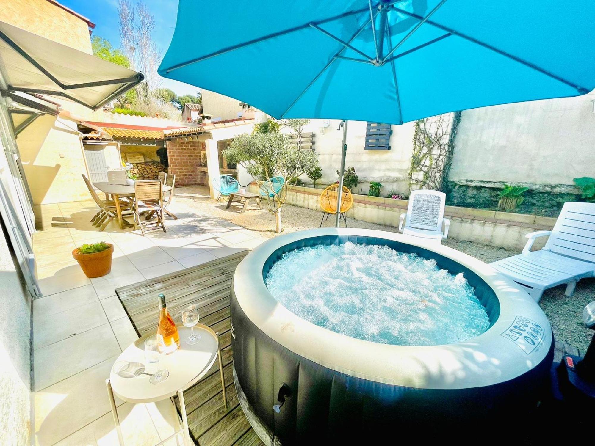 Confort Jacuzzi Barbecue Clim Parking Marseilles